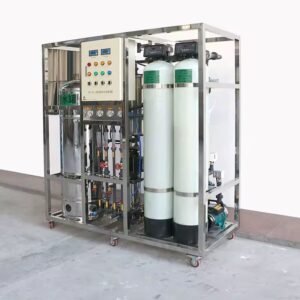 Machine de traitement et de purification d'eau par osmose inverse 500-5000 lph