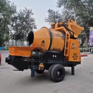 Mélangeur et la pompe à béton intégrée